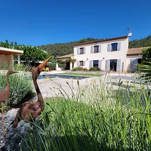  Hébergement de vacances Dépendance Tropez
